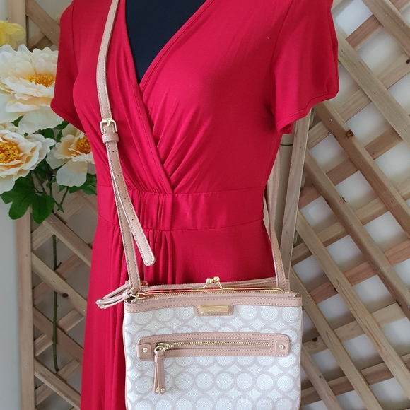1 DAY SALE ONLY! ☆ NINE WEST Crossbody Bag LIKE new - Picture 4 of 15